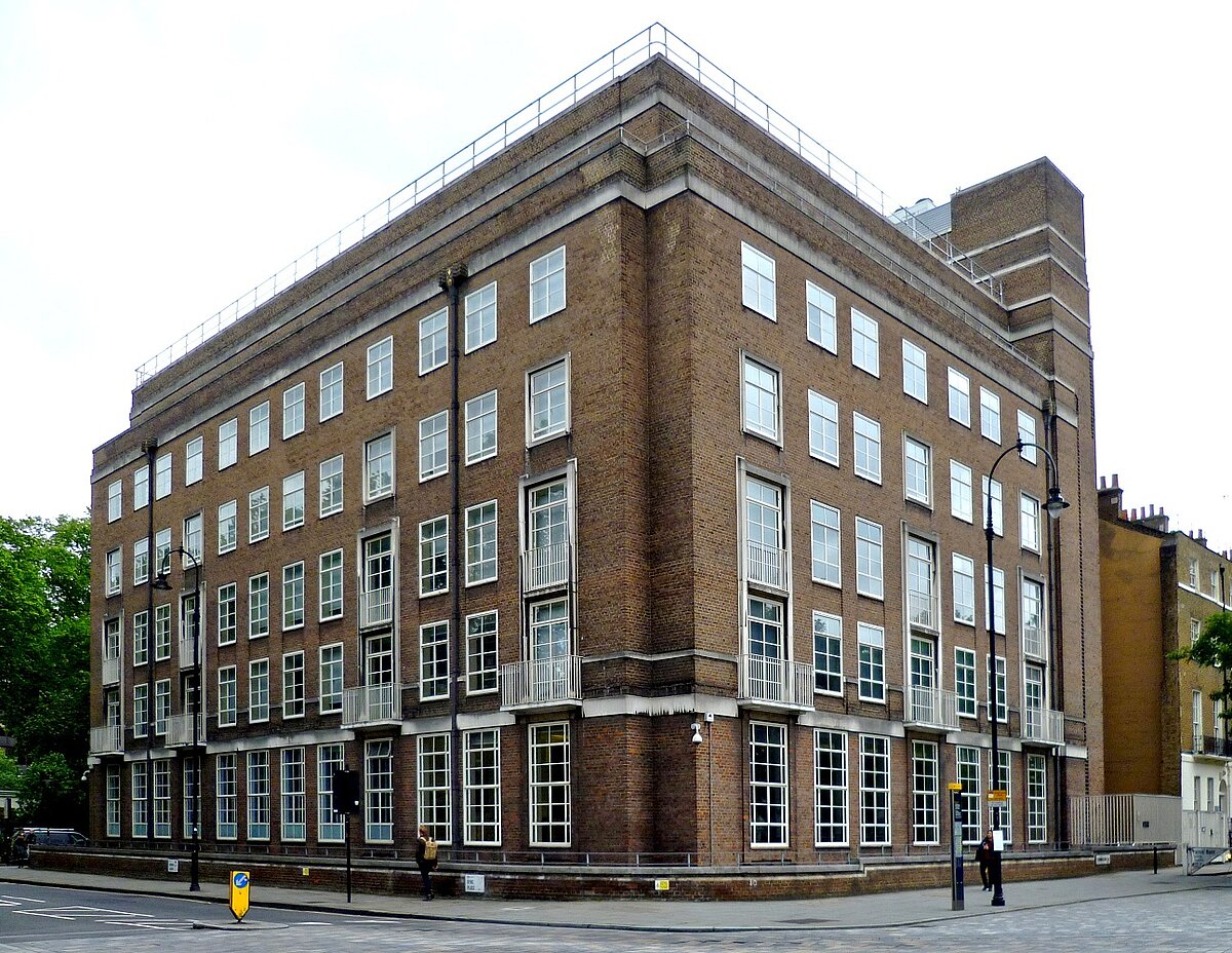 Das Warburg Institute: 1958 bezog die Bibliothek dieses Gebiet am Woburn Square in London, in direkter Nähe zum British Museum. 