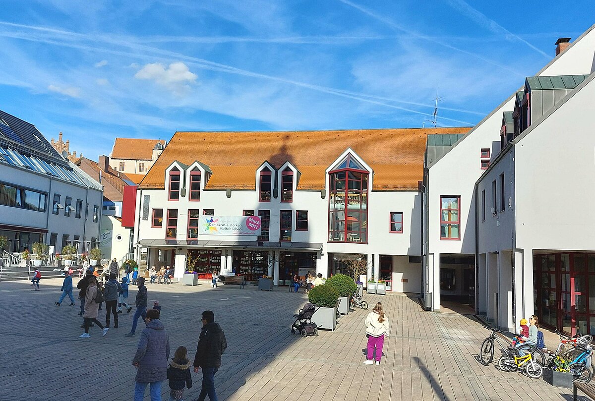 Außenansicht der Stadtbibliothek Alzenau. Foto: Stadt Alzenau