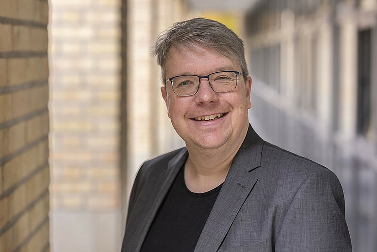 Lambert Heller (Foto: TIB / C. Bierwagen) leitet das Open Science Lab an der TIB - Leibniz-Informationszentrum Technik und Naturwissenschaften. (Stand: 26.04.2023)