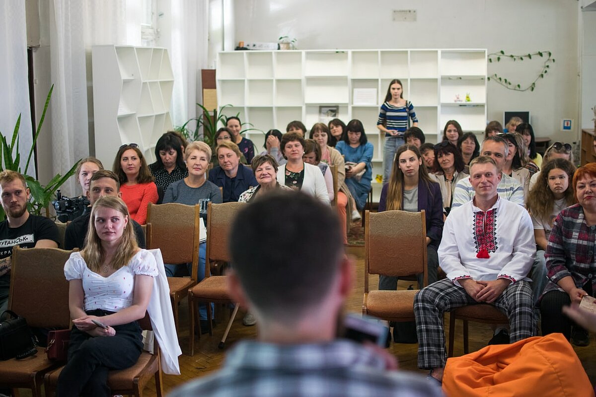 Die Wandering Library ist mittlerweile in Tscherkassy in der Zentralukraine ansässig.