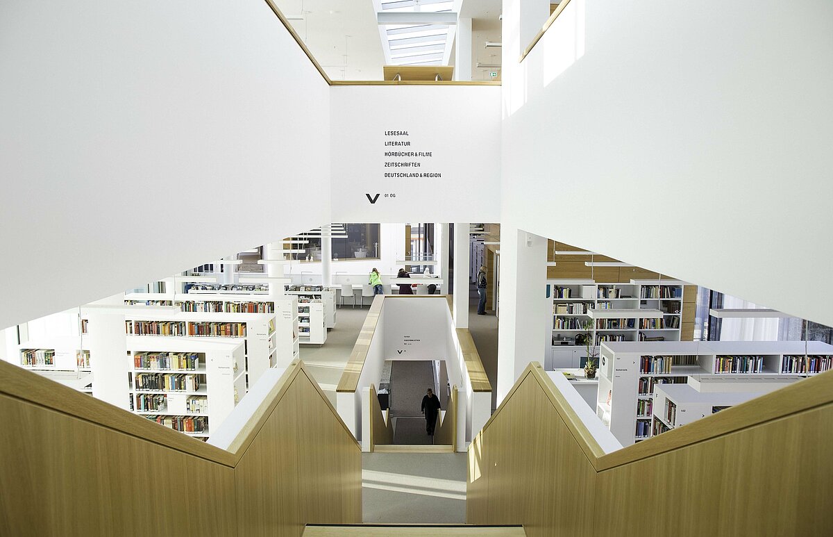 Die Stadtbibliothek Nordhausen erhält die Auszeichnung für ihre herausragende Arbeit in den Bereichen Bildung, Demokratie und Zusammenhalt. Foto: Vincent Eisfeld
